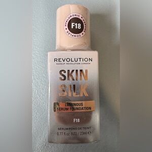 Revolution Skin Silk Luminous Serum Foundation in F18